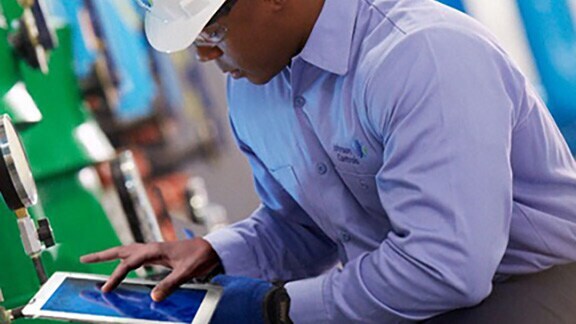 man-using-tablet-machines